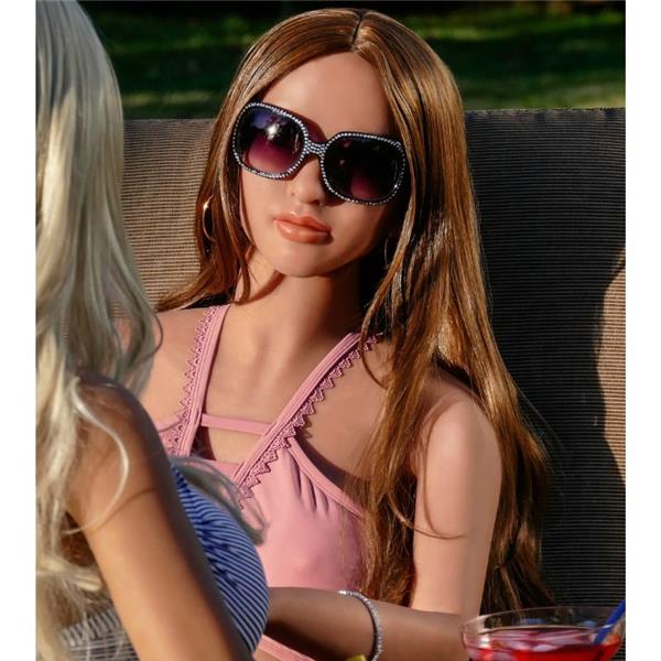 PIPEDREAM EXTREME FANTASY DOLLS CARMEN DOLL 165 CM