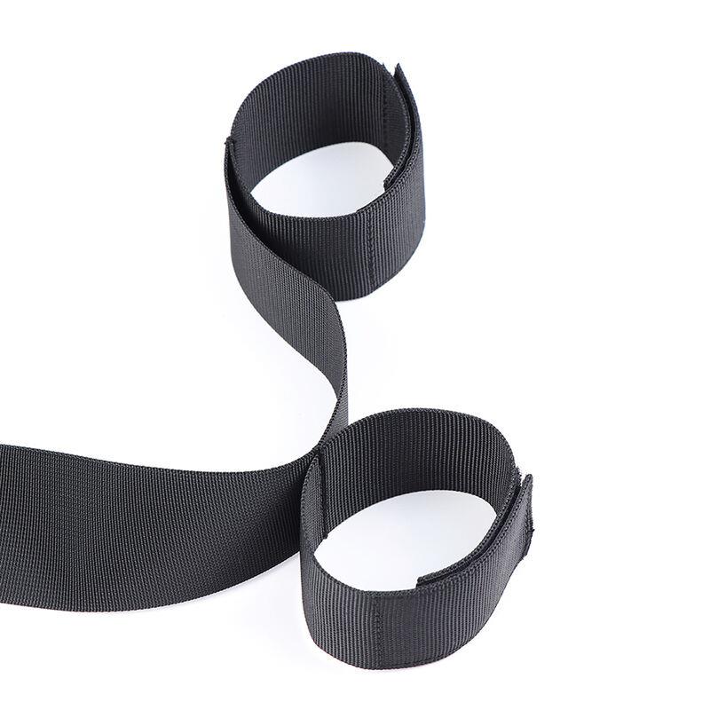 WRIST HANDCUFFS AND NYLON COLLAR