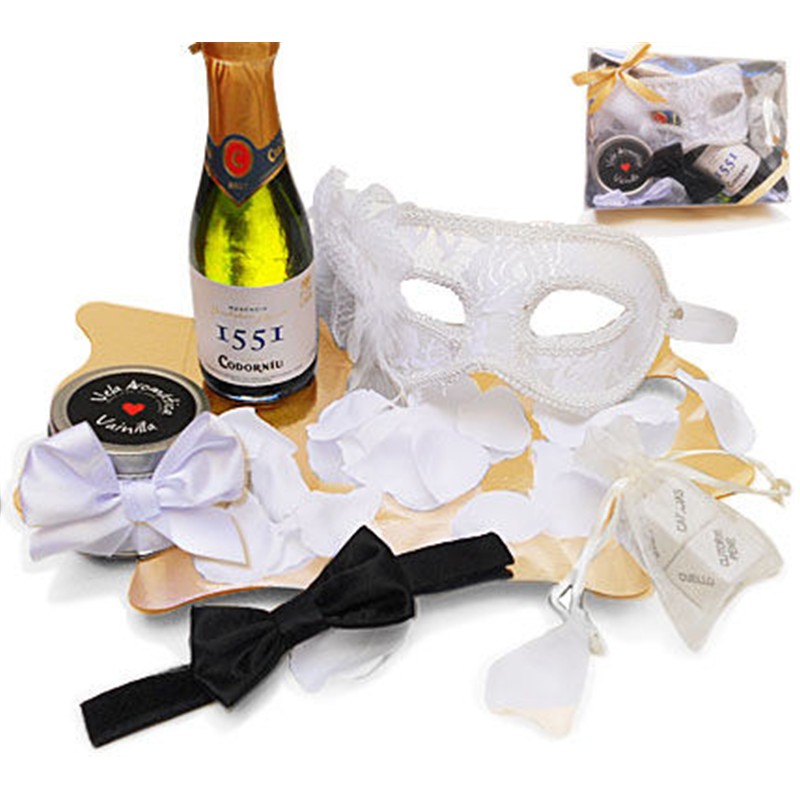 EROTIC KIT WHITE VENETIAN MASK