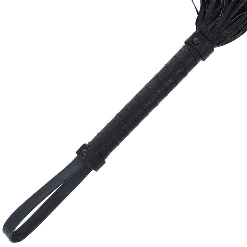 BLACK BONDAGE WHIP 42CM LEATHER