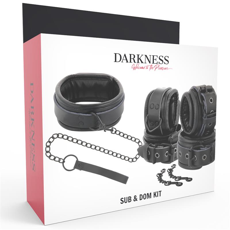 BLACK LEATHER HANDCUFFS AND COLLAR