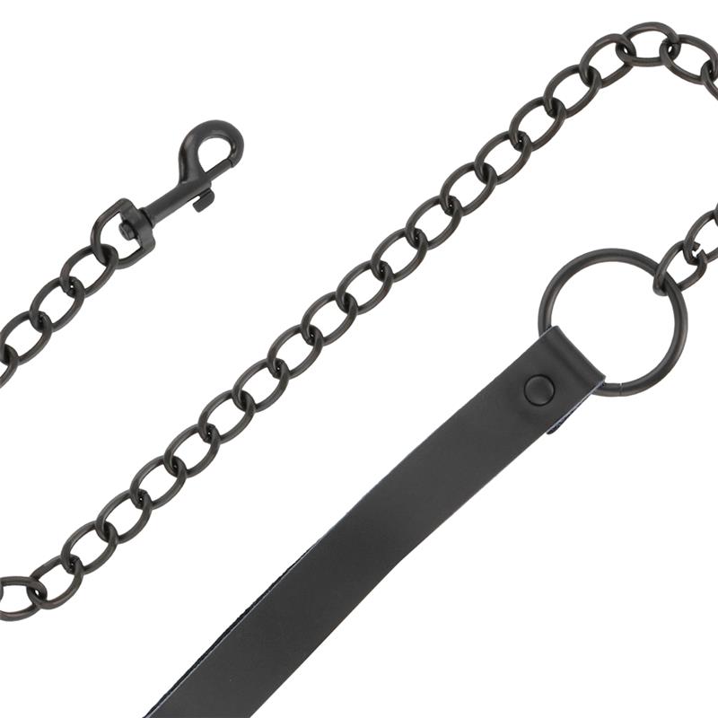 BLACK LEATHER HANDCUFFS AND COLLAR