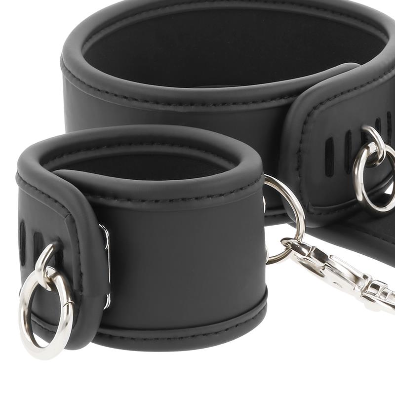 VEGAN LEATHER NECKLACE AND HANDCUFFS WITH NOPRENE LINING