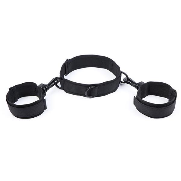 NYLON HANDCUFFS AND COLLAR