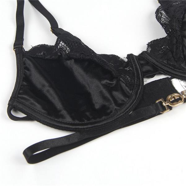 SET OF 3 PIECES BRA + THONG + LACE GARTER BLACK S/M