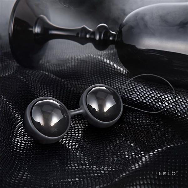 LUNA BEADS NOIR KEGEL BALLS