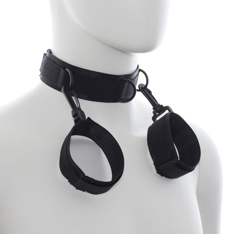 NYLON HANDCUFFS AND COLLAR