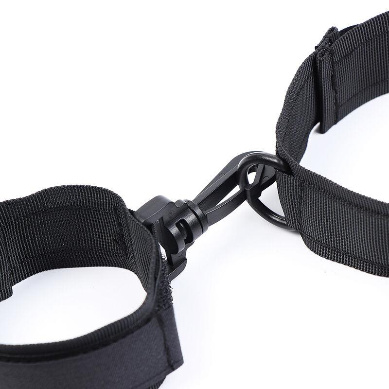 NYLON HANDCUFFS AND COLLAR