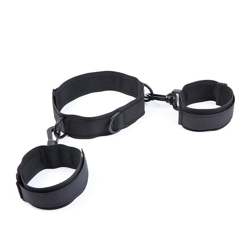NYLON HANDCUFFS AND COLLAR