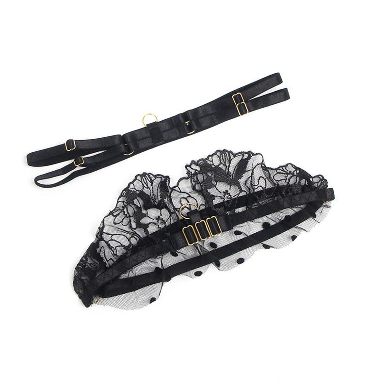 957483 ČIPKASTI GRUDNJAK I PANTY SET CRNI S/M